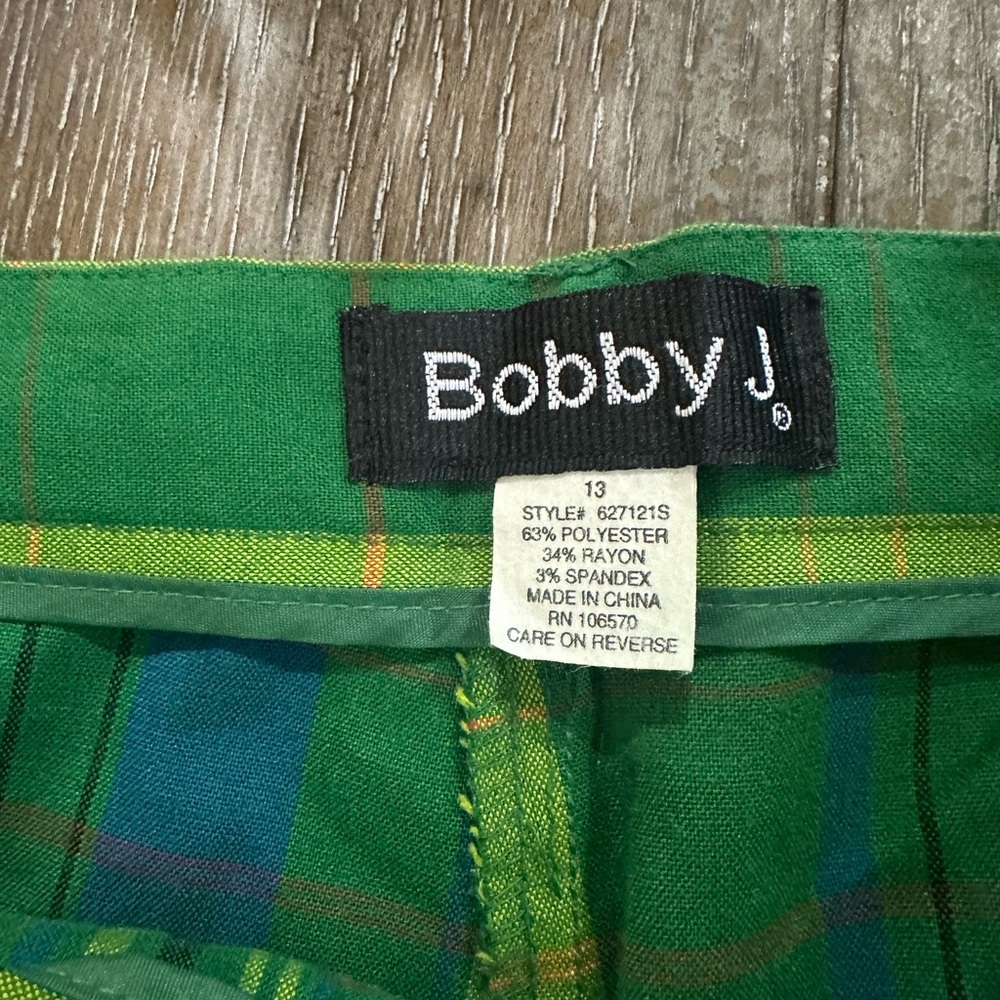 Bobby J Bermuda Shorts - Picture 8 of 10
